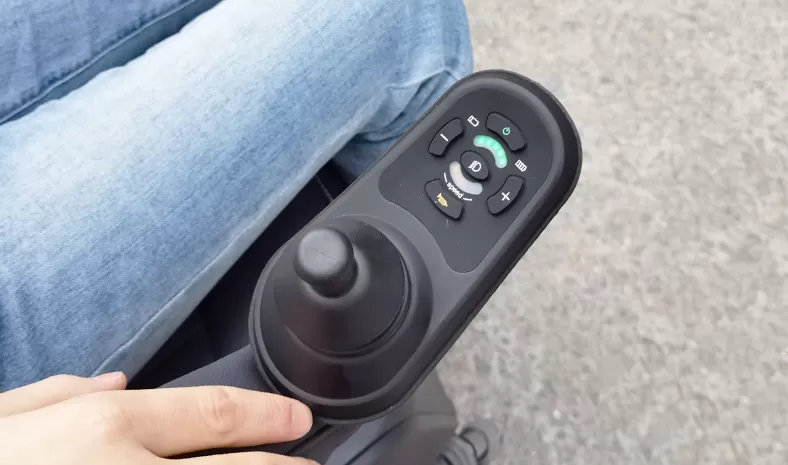Saklar kontrol sandaran tangan kursi