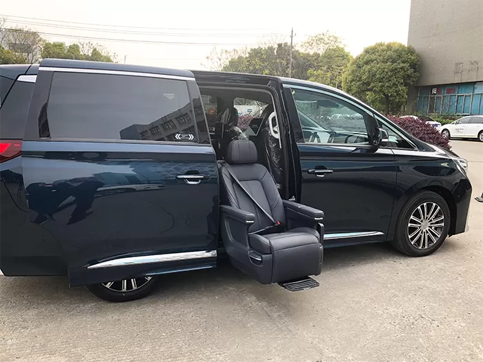 Fitur kursi mobil putar Xinder-Tech