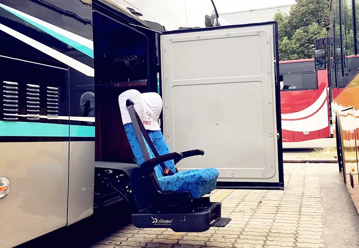 Lift kursi untuk Bus dan pelatih