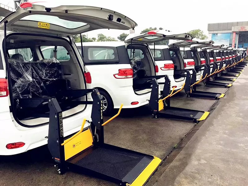 Proyek pengangkat kursi roda yang dipasang di kendaraan (Federasi Penyandang Cacat Sichuan)