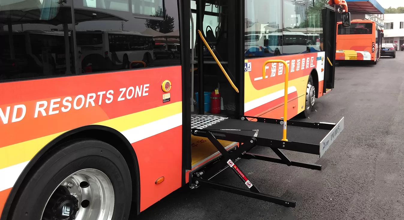 Transformasi bebas penghalang Bus