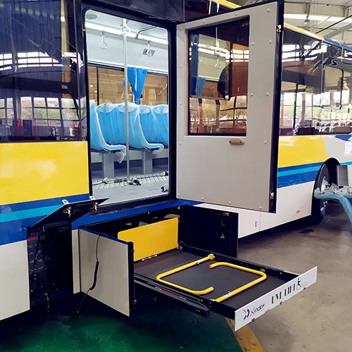 Pengangkat kursi roda Bus
