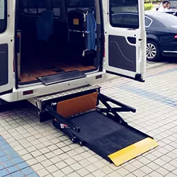 Lift kursi Roda Van