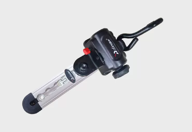 Sistem pengekangan kursi roda X-801-2