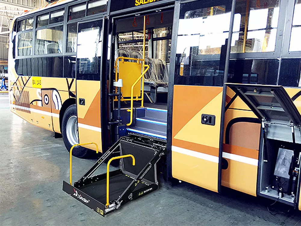 Lift kursi roda Bus UVL-PA Xinder-Tech diluncurkan